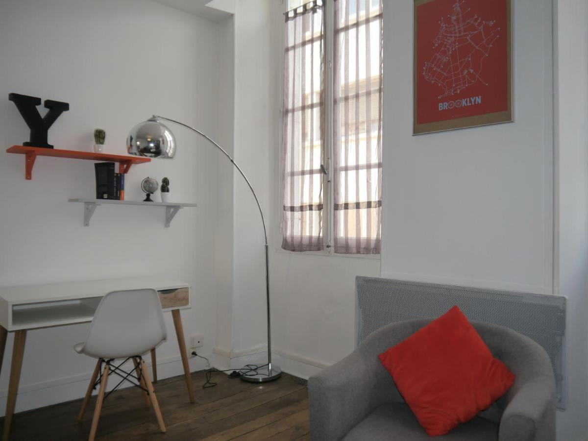 Appartement Hypercentre Tarbes - 2 Grandes Chambres Exterior photo